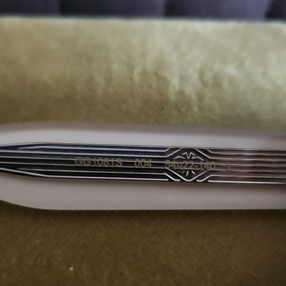 Gucci Cream Round Sunglasses - Picture 7 of 8